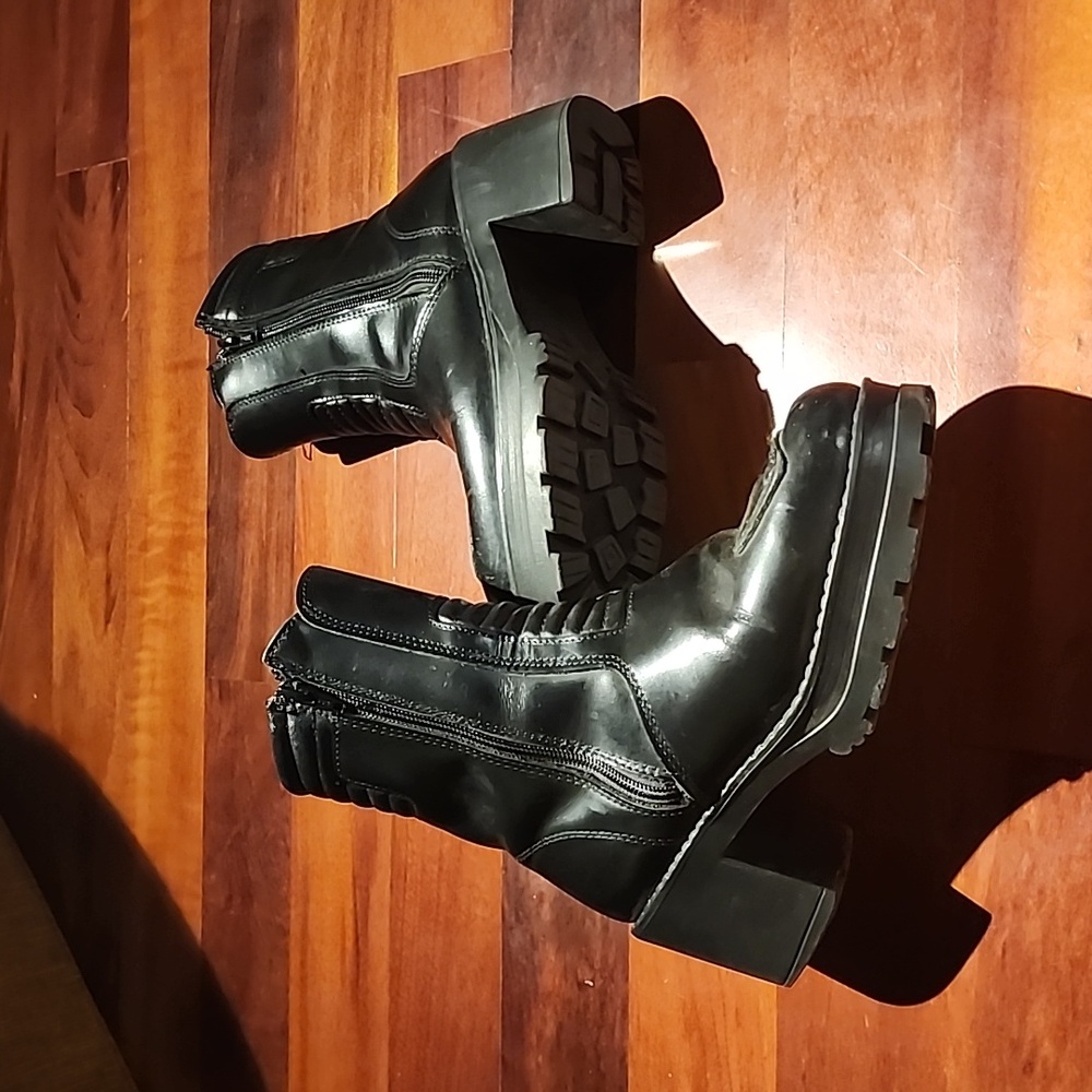 black leather motorcycle boots - add insoles